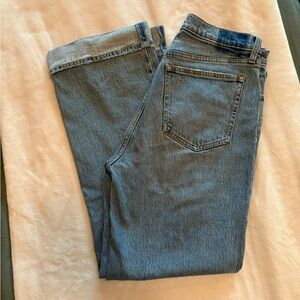 Abercrombie 90s Relaxed High Rise Jean